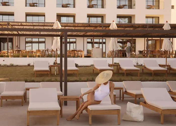 La Zambra Resort-the Unbound Collection By Hyatt 5* 丰希罗拉