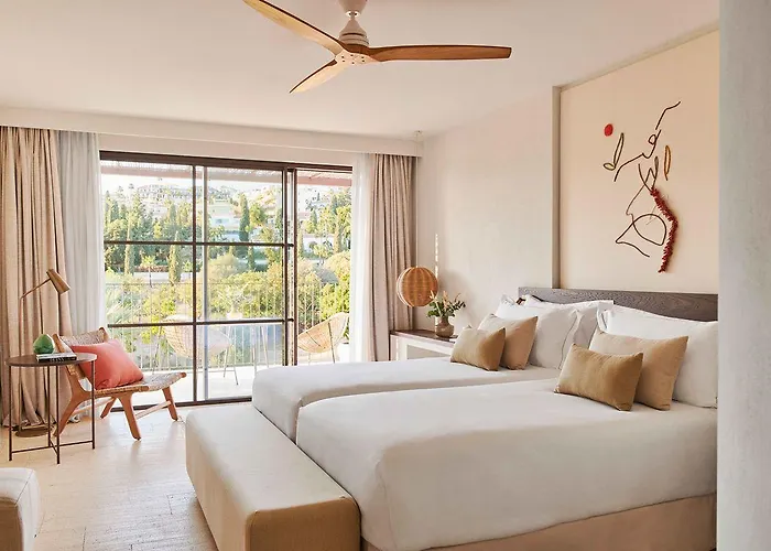 Отель La Zambra Resort-the Unbound Collection By Hyatt